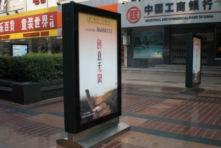 百事可乐广告灯箱
